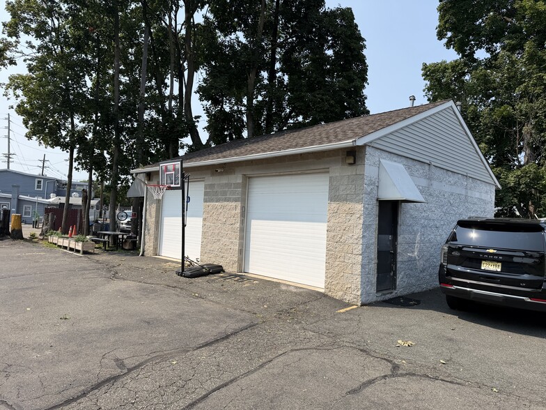 83 Lackawanna Ave, Woodland Park, NJ for sale - Building Photo - Image 2 of 4