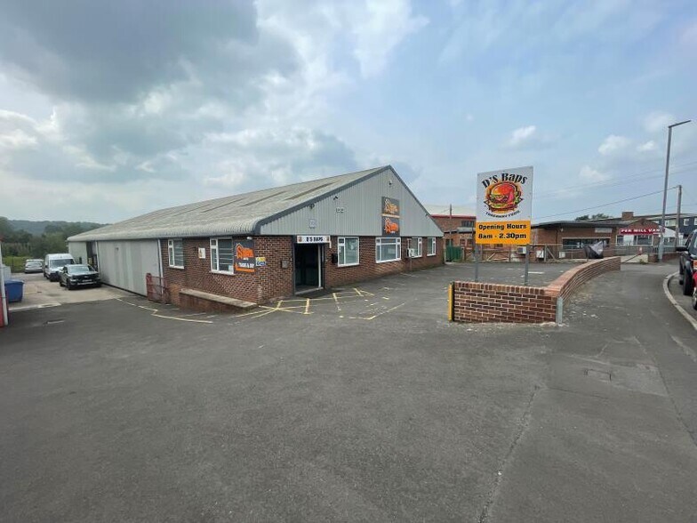 10 Buckland Rd, Yeovil à louer - Photo du bâtiment - Image 2 de 2