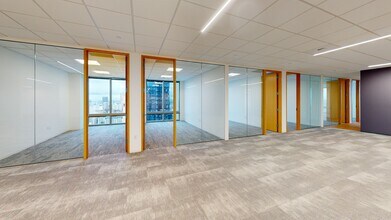 925 4th Ave, Seattle, WA à louer Photo intérieure- Image 2 de 6