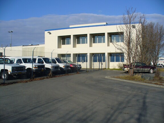 3830 Old International Airport Rd, Anchorage, AK à vendre Photo principale- Image 1 de 1