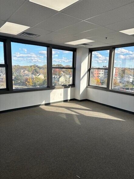 1515 Hancock St, Quincy, MA à louer - Photo du bâtiment - Image 2 de 9