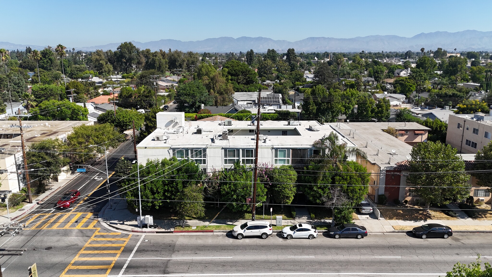 13059 Oxnard St, Van Nuys, CA à vendre Photo du b timent- Image 1 de 7