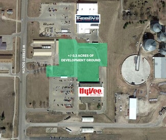 More details for 320 West St S, Grinnell, IA - Land for Sale