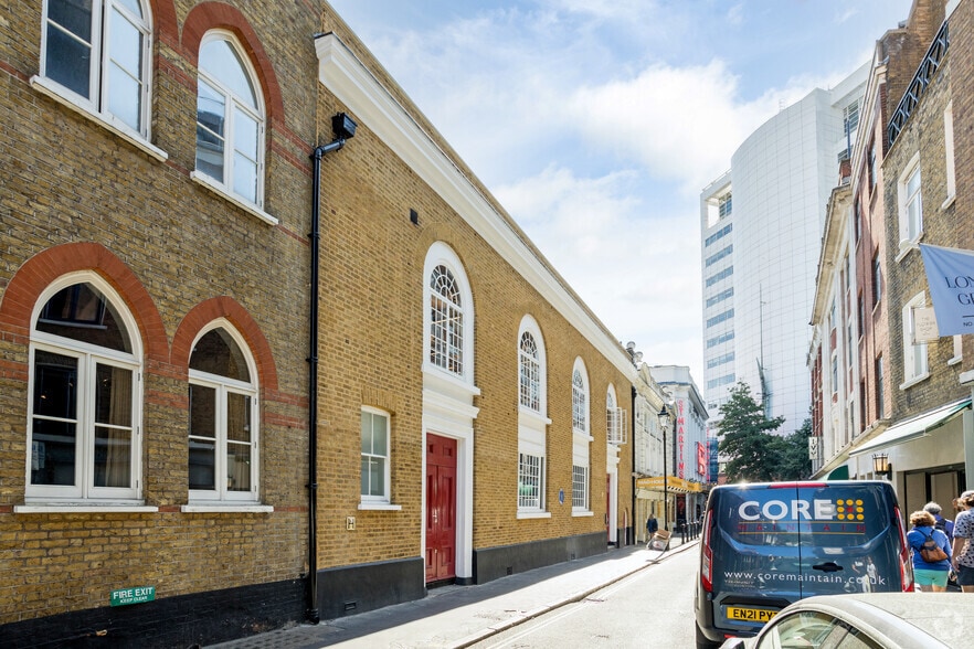 24-26 West St, London for lease - Building Photo - Image 2 of 3