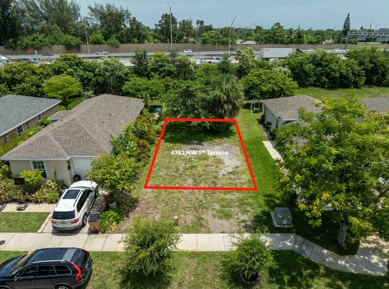 131 42nd Court, Deerfield Beach, FL for sale - Aerial - Image 2 of 3
