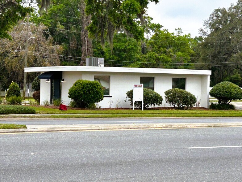 798 SW Main Blvd, Lake City, FL à vendre - Photo du bâtiment - Image 2 de 15