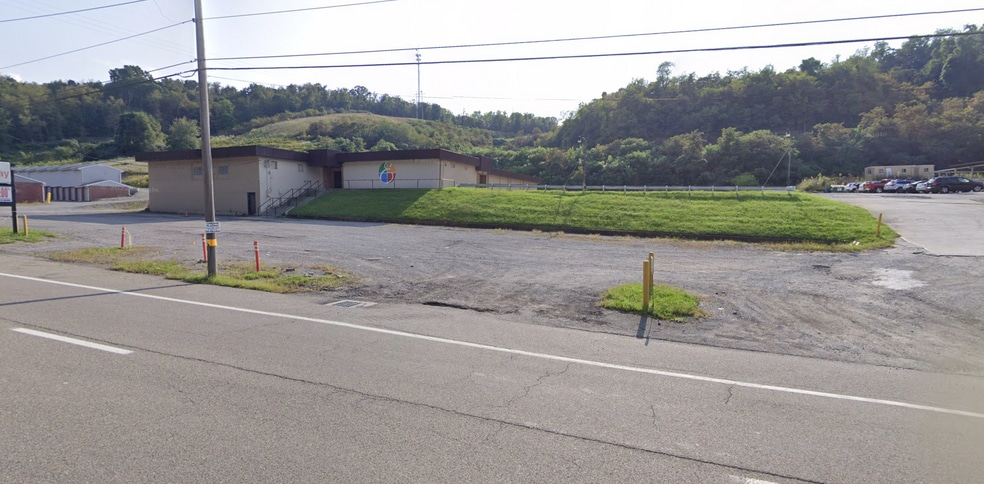 Lincoln Highway, Chester, WV portfolio of 3 properties for sale on LoopNet.ca - Building Photo - Image 2 of 3