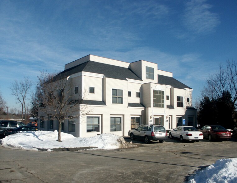 315 Highland Ave, Cheshire, CT à louer - Photo principale - Image 1 de 2
