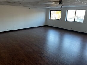 2518-2524 NE Broadway St, Portland, OR for lease Building Photo- Image 1 of 4