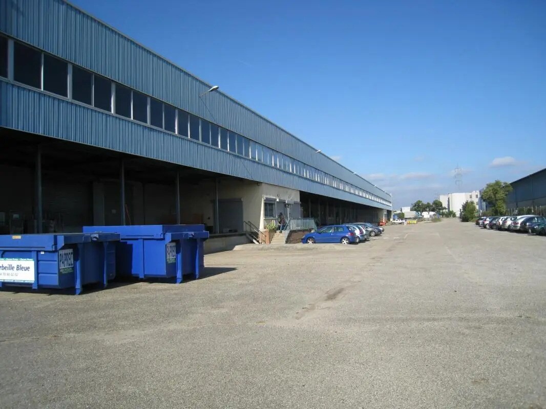 Industrial in Corbas for lease Building Photo- Image 1 of 13