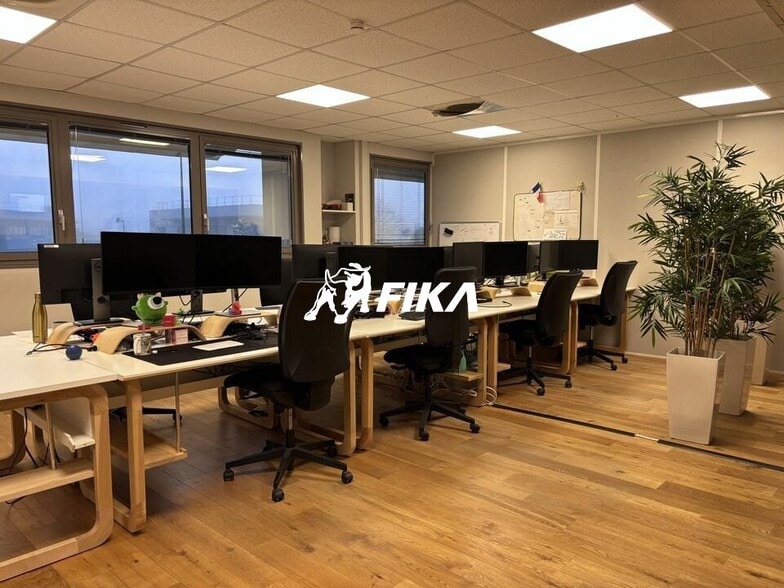 Office in Toulouse for sale - Interior Photo - Image 1 of 2