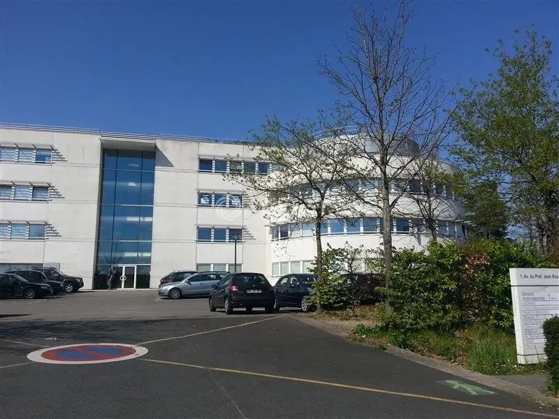 Bureau dans Carquefou à louer Photo du bâtiment- Image 1 de 7