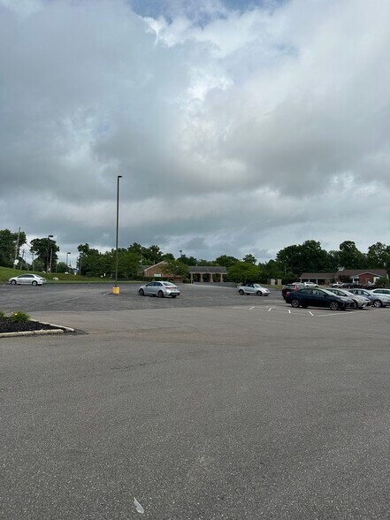 5113 Old Taylor Mill, Taylor Mill, KY à louer - Photo du bâtiment - Image 3 de 4