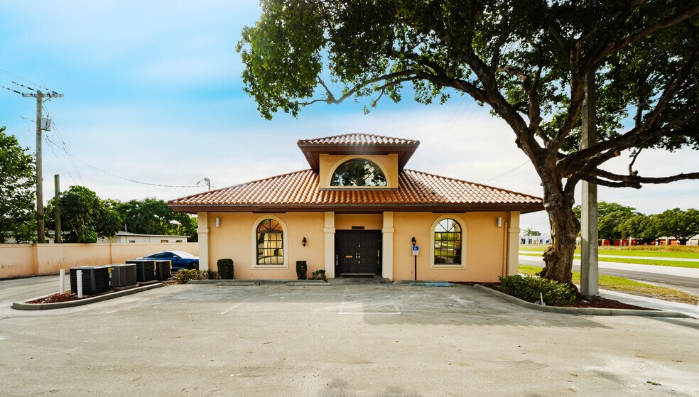 2120 N Dixie Hwy, Boca Raton, FL à louer - Photo du bâtiment - Image 3 de 24