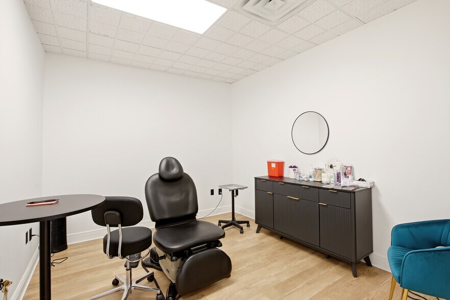 5266 Office Park Blvd, Bradenton, FL à louer - Photo du bâtiment - Image 3 de 30
