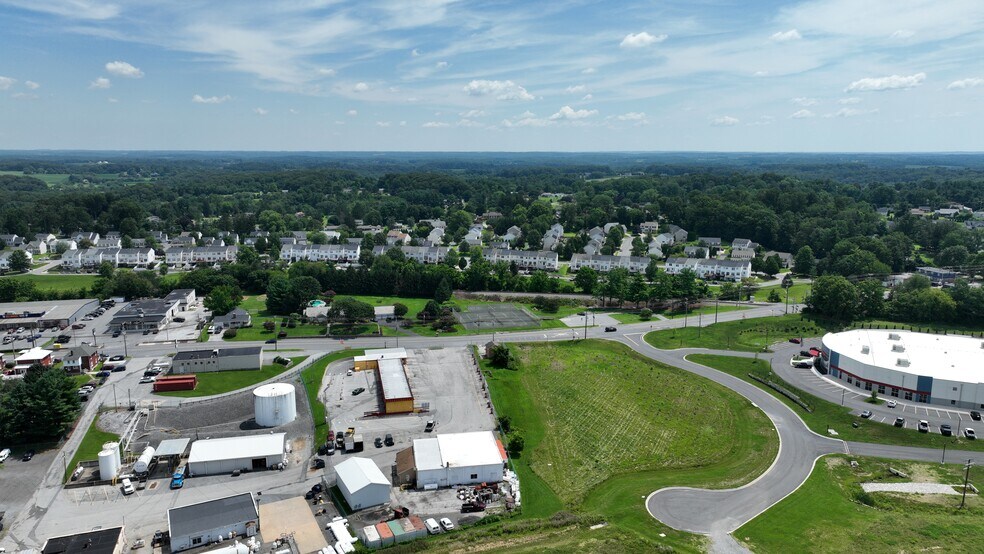 Legacy Dr, Hampstead, MD à vendre - Photo du bâtiment - Image 2 de 6