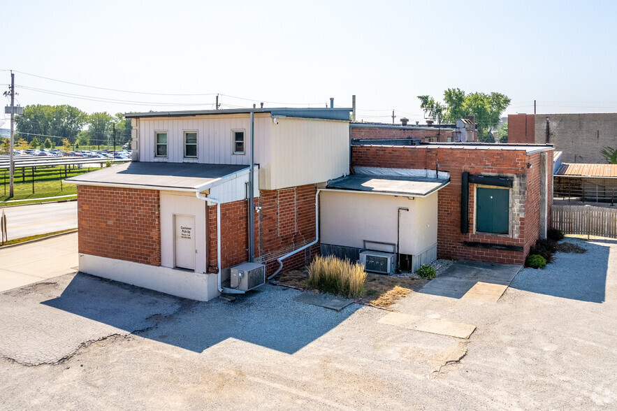 410 SE 18th St, Des Moines, IA for lease - Building Photo - Image 3 of 4