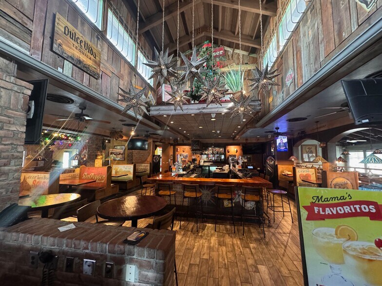 1751 Evans Rd, Melbourne, FL à vendre - Photo du bâtiment - Image 3 de 4