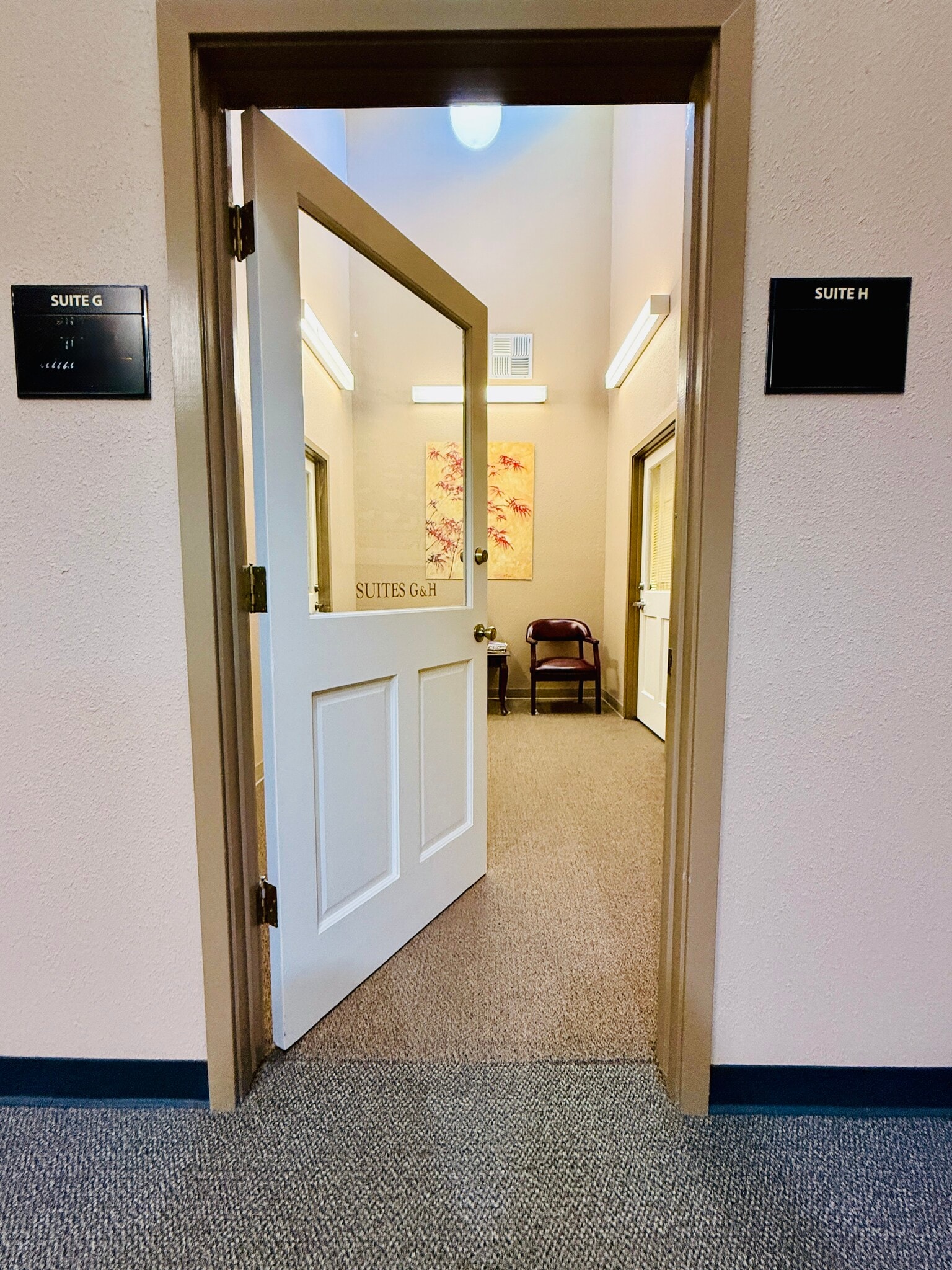 944 McCourtney Rd, Grass Valley, CA for lease Interior Photo- Image 1 of 9