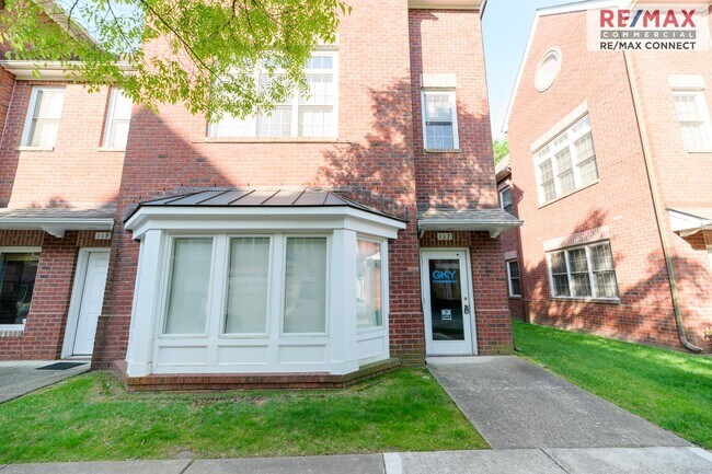 Plus de détails pour 117-119 Herman Melville Ave, Newport News, VA - Bureau à louer