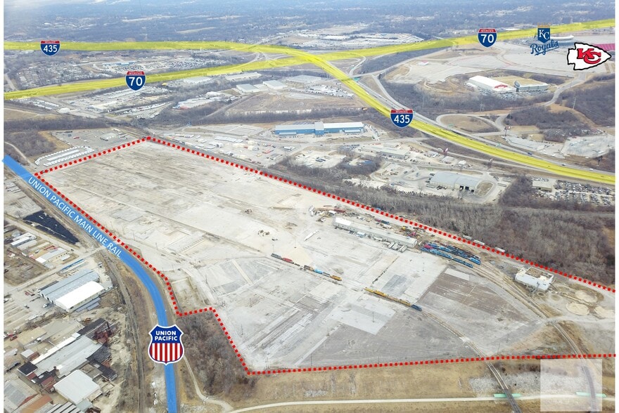 6817 Stadium Dr, Kansas City, MO for lease - Building Photo - Image 2 of 12