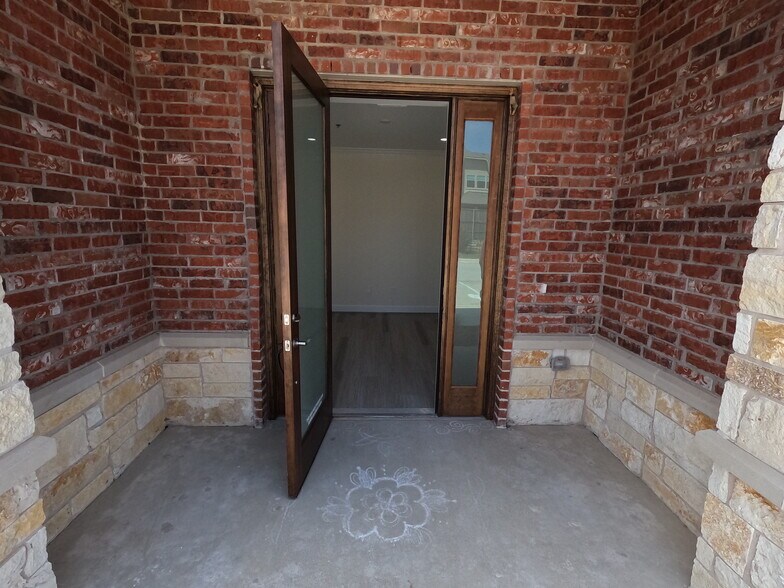 400 Stonebrook Pky, Frisco, TX à louer - Photo du bâtiment - Image 1 de 30