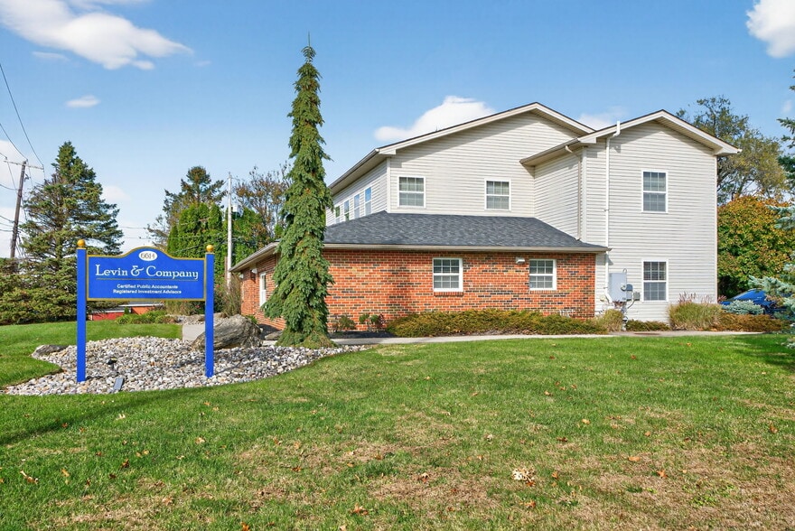 6614 Ruppsville Rd, Allentown, PA à vendre - Photo du bâtiment - Image 1 de 22