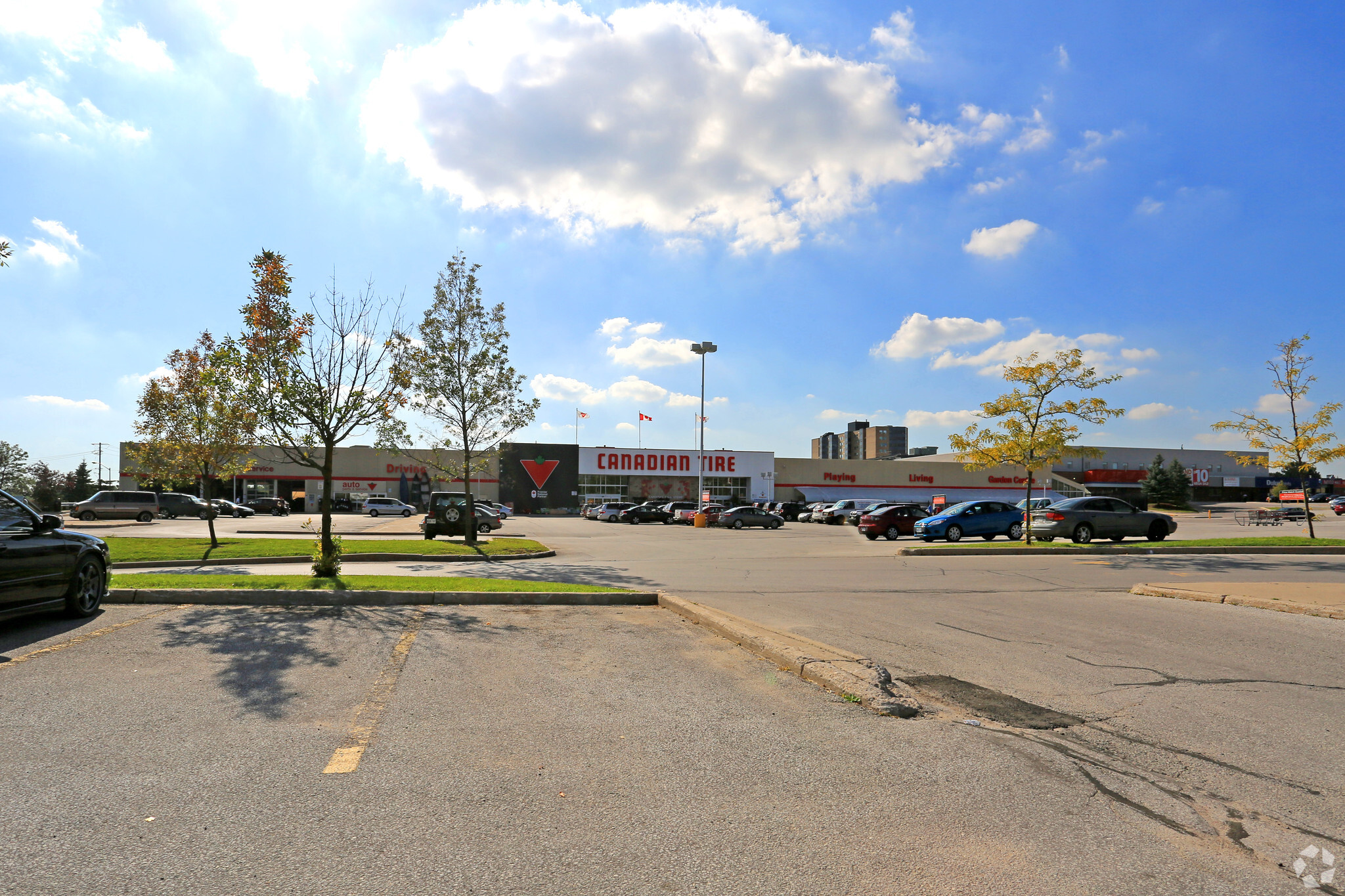 320 Bayfield St, Barrie, ON for sale Primary Photo- Image 1 of 1