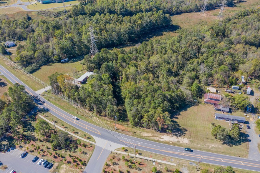 11725 Mt Holly-Huntersville Rd, Huntersville, NC à louer - Aérien - Image 2 de 7