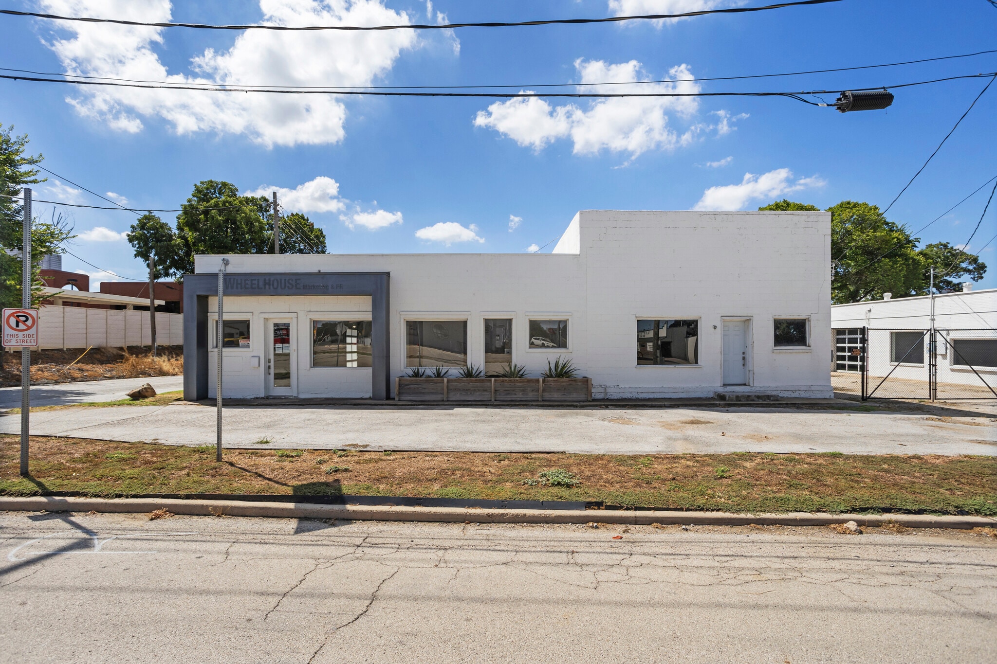 1717 White Settlement Rd, Fort Worth, TX à louer Photo du bâtiment- Image 1 de 35