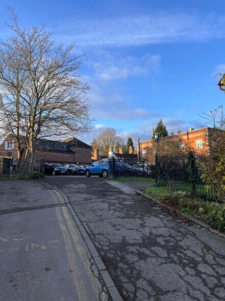 19-21 High St, Wheathampstead à louer - Photo du bâtiment - Image 3 de 4