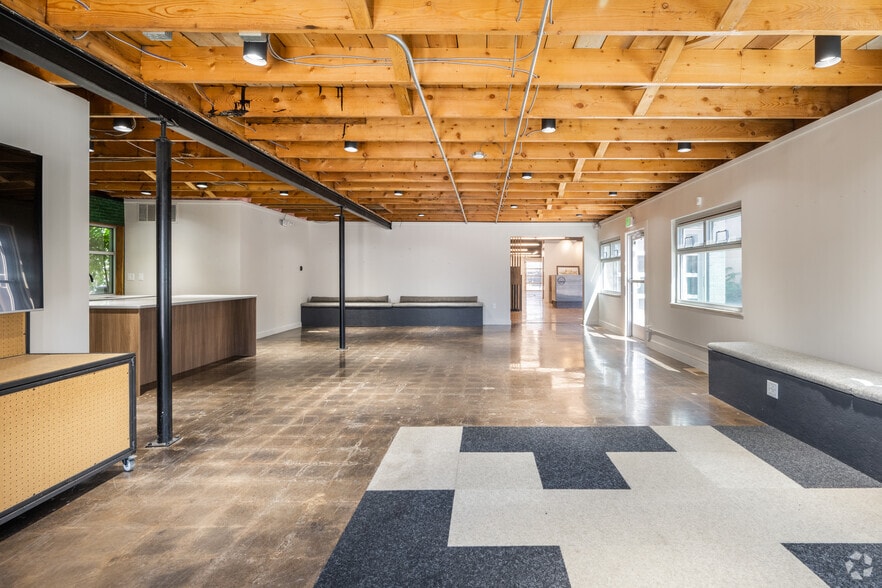 1860 S Acoma St, Denver, CO for sale - Lobby - Image 3 of 20