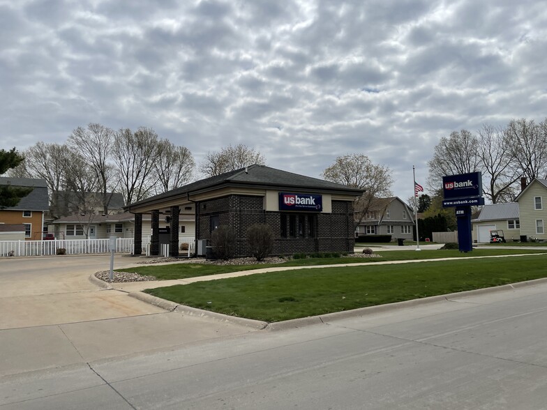 100 E 9th St, Tipton, IA for sale - Primary Photo - Image 1 of 1