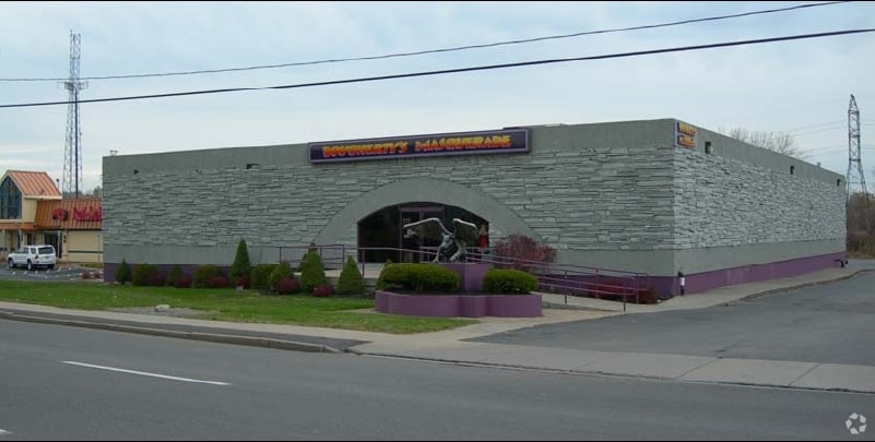 3011 E Erie Blvd, Syracuse, NY for lease - Building Photo - Image 3 of 19