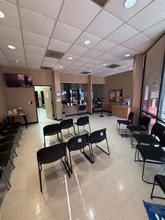 2596 E Arkansas Ln, Arlington, TX for lease Interior Photo- Image 2 of 7