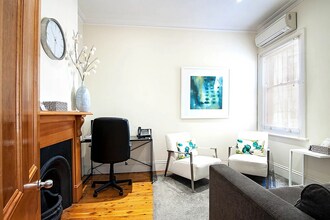 4 Robert St, Rozelle for lease Interior Photo- Image 2 of 4