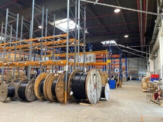 Plus de détails pour Bureau, Local d'activités à louer