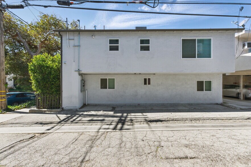 11565 Iowa Ave, Los Angeles, CA à vendre - Photo du bâtiment - Image 2 de 17