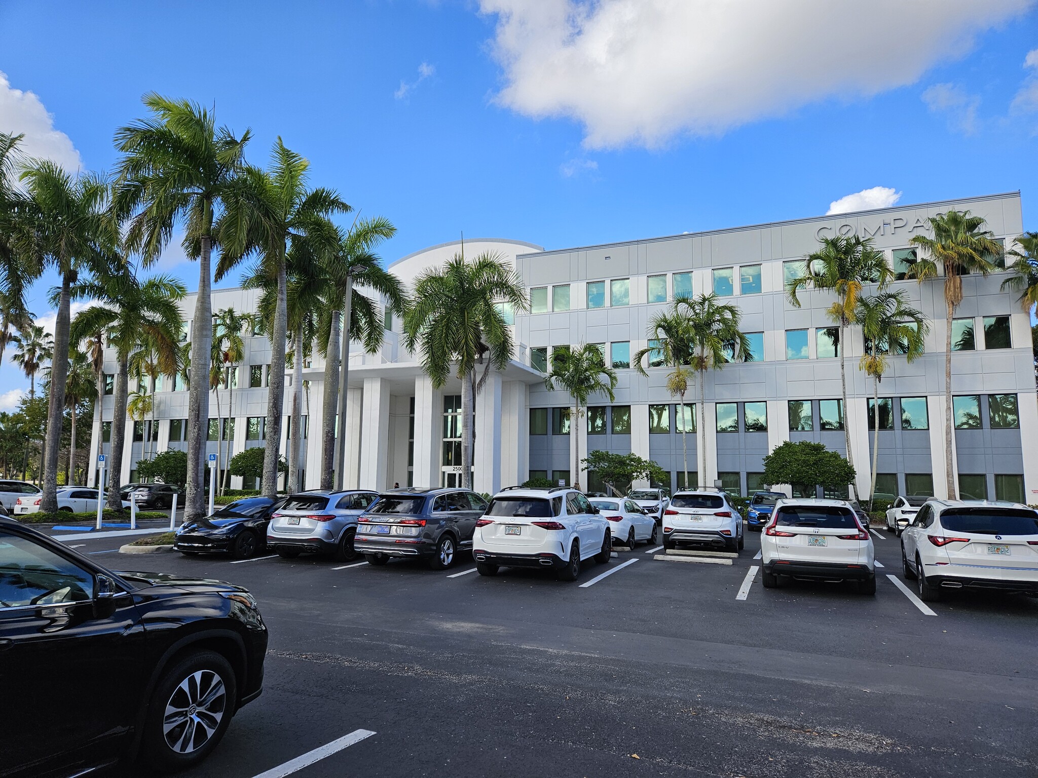 2500 Weston Rd, Weston, FL à louer Photo du bâtiment- Image 1 de 13