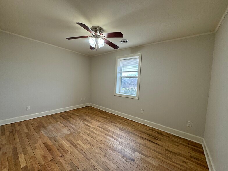 8820 Jackson Rd, Dexter, MI à louer - Photo intérieure - Image 3 de 7