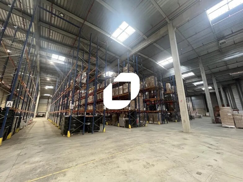 9 Boulevard De L'Europe, Combs-la-Ville à louer - Photo intérieure - Image 3 de 10