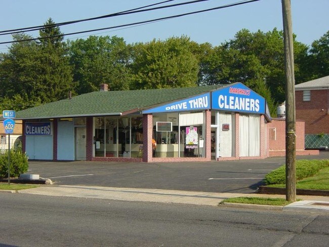 More details for 526 St Georges Ave, Rahway, NJ - Retail for Sale
