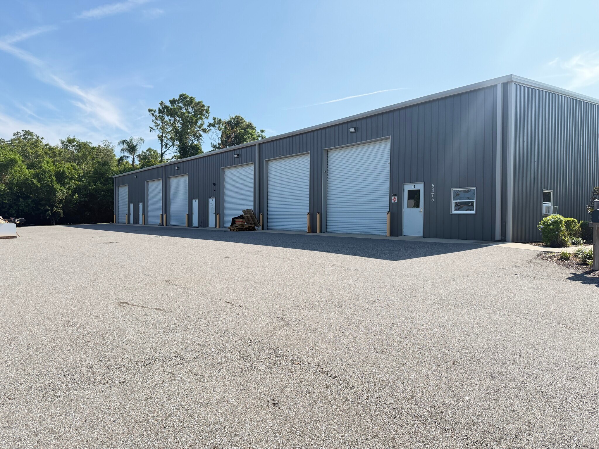 5475 Dove Dr, New Port Richey, FL for lease Primary Photo- Image 1 of 5