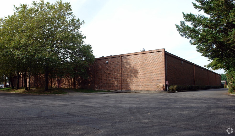 14810 NE 24th St, Redmond, WA for lease - Building Photo - Image 3 of 4