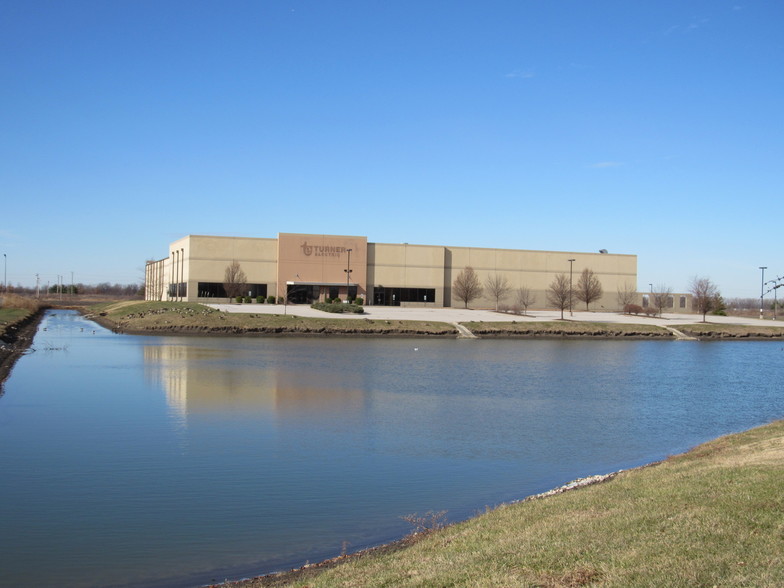 131 Enterprise Dr, Edwardsville, IL for sale - Building Photo - Image 1 of 1