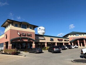 300 Weatherstone Dr, Wadsworth, OH for lease Interior Photo- Image 1 of 11