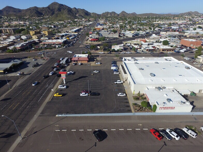 8935 N 7th St, Phoenix, AZ à louer - Photo du bâtiment - Image 3 de 3