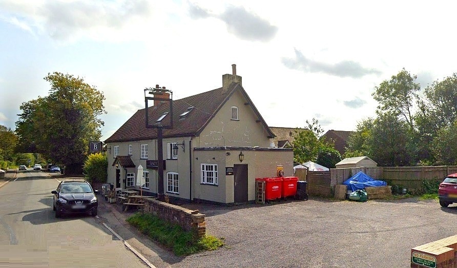 Baydon Rd, Baydon for sale Primary Photo- Image 1 of 3