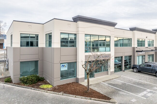 Plus de détails pour 2071 Kingsway Ave, Port Coquitlam, BC - Flex à vendre