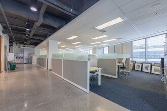 55 Commerce Valley Dr W, Markham, ON à louer Numérisation 3D de Matterport- Image 1 de 3